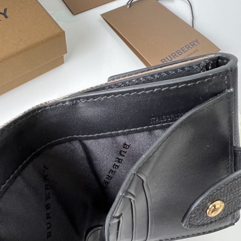 Bv*b*rry wallets